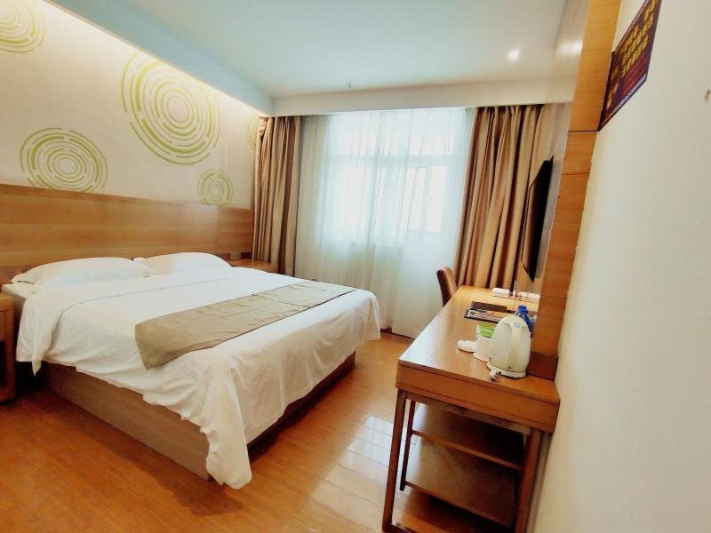 Greentree Inn Jiangxi Fuzhou Gandong Bridge Express Hotel Eksteriør billede