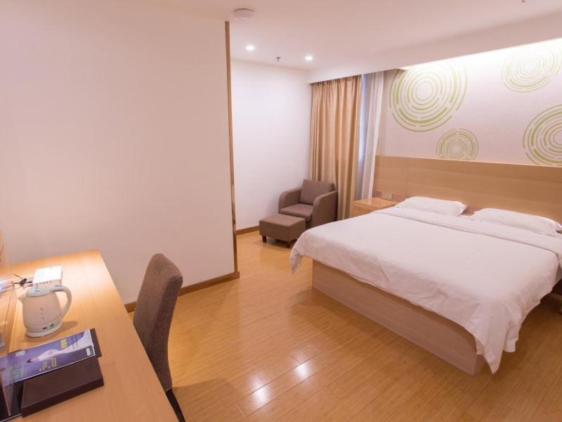 Greentree Inn Jiangxi Fuzhou Gandong Bridge Express Hotel Eksteriør billede
