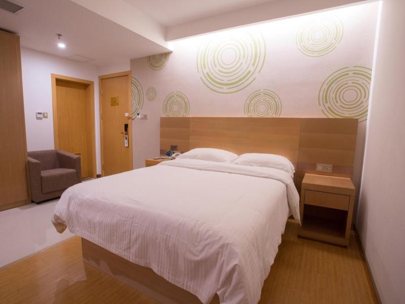 Greentree Inn Jiangxi Fuzhou Gandong Bridge Express Hotel Eksteriør billede