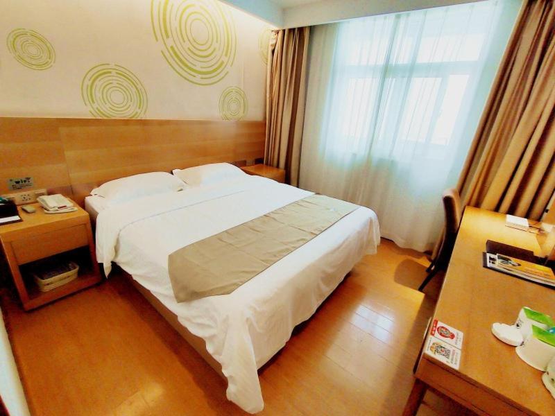 Greentree Inn Jiangxi Fuzhou Gandong Bridge Express Hotel Eksteriør billede