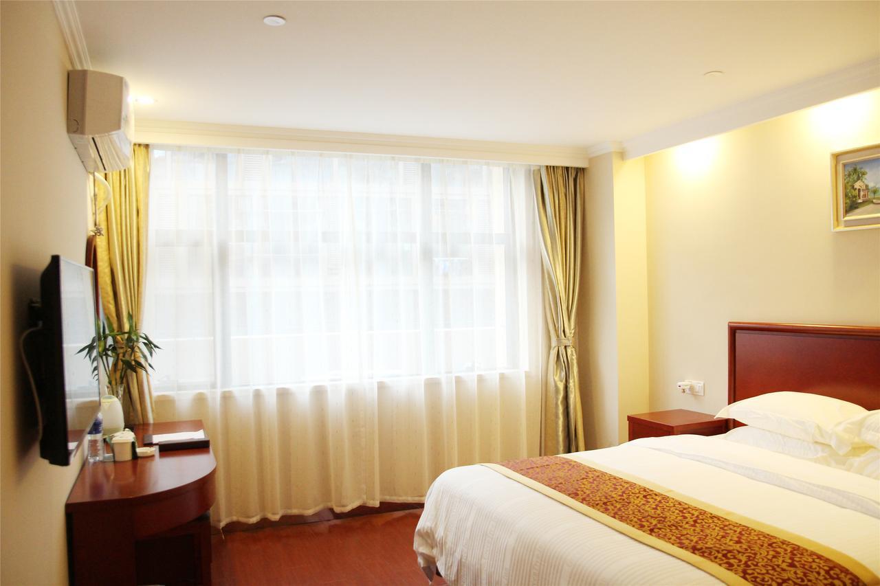 Greentree Inn Jiangxi Fuzhou Gandong Bridge Express Hotel Eksteriør billede