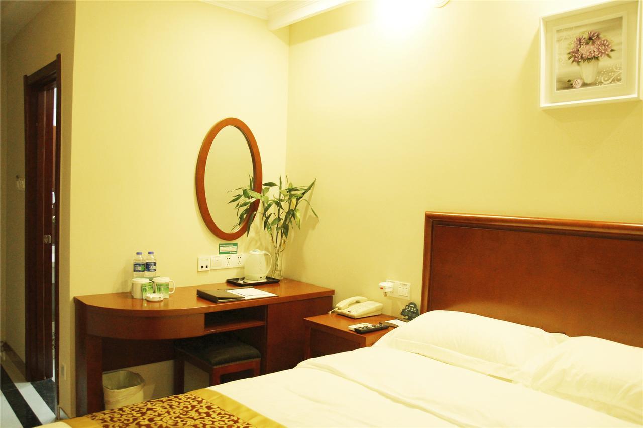 Greentree Inn Jiangxi Fuzhou Gandong Bridge Express Hotel Eksteriør billede